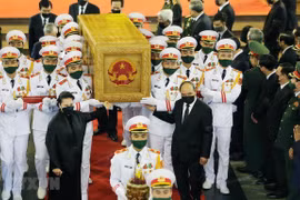 Leaders of countries and political parties send condolences over Le Kha Phieu’s passing