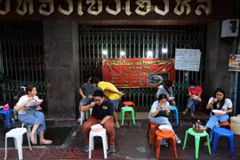 Businesses in Thailand urge relaxing lockdown to stem job losses