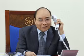 PM holds phone talks with Lao, Cambodian counterparts 