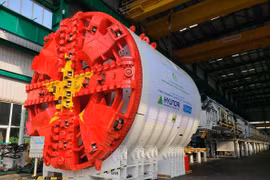 Hanoi: First tunnel boring machine for metro line construction installed