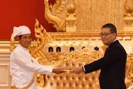 Myanmar President lauds sound relations with Vietnam