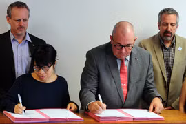 11 int’l organisations in Vietnam commit to environmental sustainability