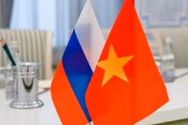 Vietnam offers congratulations on Russia Day