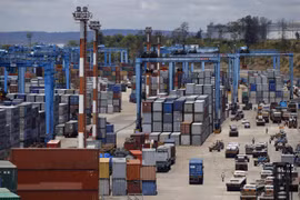 Indonesia export-import revenue plummets in July