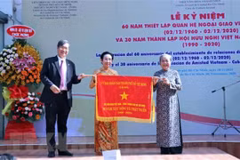 Vietnam - Cuban diplomatic ties marked in HCM City