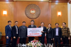 Honda Vietnam donates 420,000 USD to COVID-19 prevention fund 