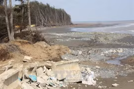 Tra Vinh approves 2nd phase of embankment project along Co Chien river