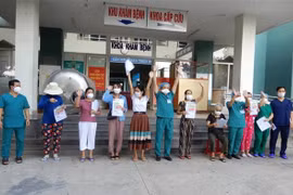 Seven more COVID-19 patients discharged from hospital in Da Nang