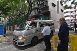 Two Vietnamese citizens in Singapore positive for SARS-CoV-2