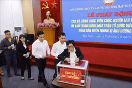 Aid comes for flood victims in central Vietnam