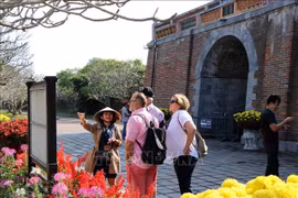 Stranded foreigners can stay in Vietnam until June 30