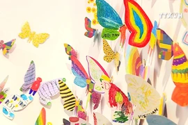 Unique exhibition by RoK artist in Hanoi