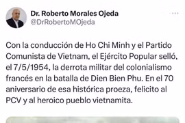Permanent member of the Secretariat of the Communist Party of Cuba Central Committee Roberto Morales Ojeda extends greetings to the Vietnamese Party and people on the occasion of the 70th anniversary of the Dien Bien Phu Victory (Photo: VNA)