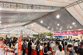 Book fair with attractive promotions expected to draw a large number of readers (Photo: VietnamPlus)
