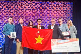 Nguyen Minh Duong from the Hanoi University of Science and Technology wins bronze medal in the category of Microsoft Word 365 Apps at the MOSWC 2024 (Photo: VietnamPlus)