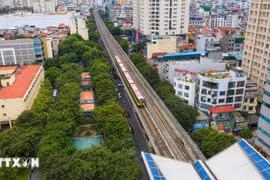 Train runs on Nhon-Hanoi Station metro line (Photo: VNA)