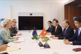 Party General Secretary and State President To Lam (second from right) meets with President of the European Commission Ursula von der Leyen. (Photo: VNA)