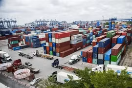 Containers at Tan Cang Sai Gon port - Illustrative image (Photo: VNA)