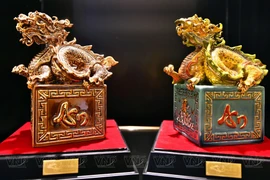 The unique dragon seals of Bat Trang