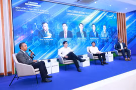 Panelists at the workshop, entitled Enablers for Digital Economy Development in Vietnam in Hanoi on September 30.(Photo courtesy of the organiser)