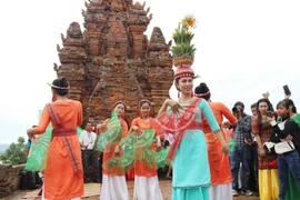 Cham people celebrate the Kate festival (Photo: VNA)