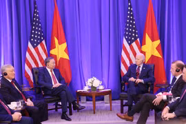 At the meeting between General Secretary of the Communist Party of Vietnam Central Committee and State President To Lam (L) and US President Joe Biden on September 25 (Photo: VNA)
