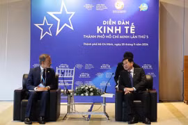 At the meeting between Vice Chairman of the Ho Chi Minh City People’s Committee Duong Ngoc Hai and Porto’s Deputy Mayor Ricardo Valente. (Photo: VNA)