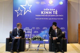 At the meeting between Vice Chairman of the Ho Chi Minh City People’s Committee Duong Ngoc Hai and Porto’s Deputy Mayor Ricardo Valente. (Photo: VNA)