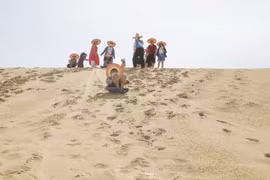 On Phuong Mai sand dunes (Photo: Binh Dinh tourism promotion centre)