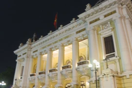 Hanoi Opera House introduces night tourism experience