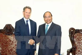 PM urges US financial investment in Vietnam