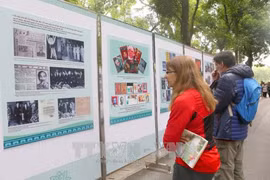 Photo exhibition on late President Ho Chi Minh runs in Hanoi