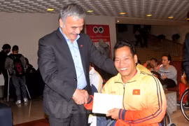 Vietnamese weightlifter breaks world record at World Para Championship