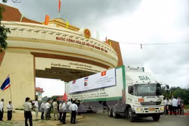 Committees work to facilitate Vietnamese, Lao enterprises 