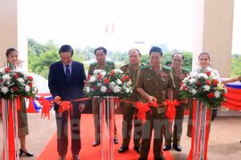 Photos feature cooperation between Vietnamese, Lao security sectors