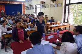 Thua Thien – Hue races to pay compensation to fishermen prior to Tet