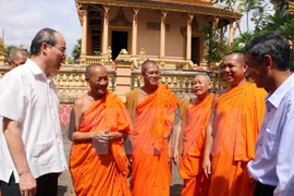 VFF President congratulates Khmer people on Chol Chnam Thmay