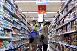 Retail sales, services earn 160 billion USD