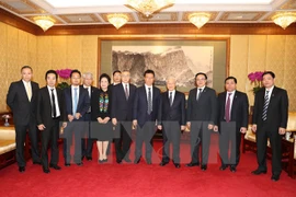 Party chief urges Chinese firms to bring advanced technology to Vietnam 