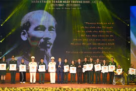 PM asks for more efforts to care for revolution contributors