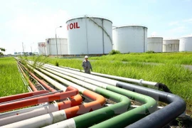 Vietnam’s PV OIL holds 20 percent of petroleum retail in Laos