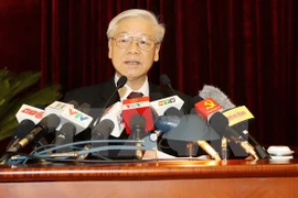Party Central Committee’s 5th meeting closes