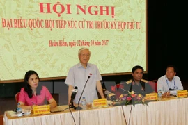 Voters praise anti-corruption efforts at meeting with Party leader