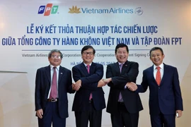 Vietnam Airlines, FPT sign cooperation agreement