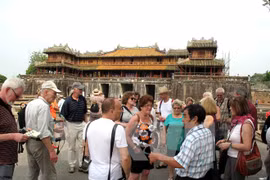 Thua Thien Hue welcomes first foreign visitors of 2017