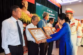 HCM City honours 18 “Heroic Mothers” 