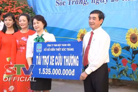 Needy people in Hau Giang, Soc Trang receive assistance 