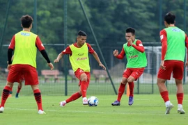 Football team aims to send off coach with win