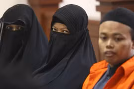 Indonesia: Woman jailed for suicide bombing plot 