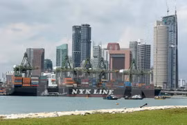 Singapore raises forecast of economic growth in 2017